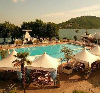 Beach Hotel Eurovil Predore Ngoại thất bức ảnh