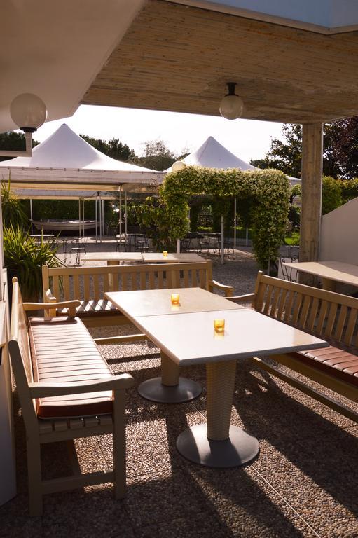 Beach Hotel Eurovil Predore Ngoại thất bức ảnh