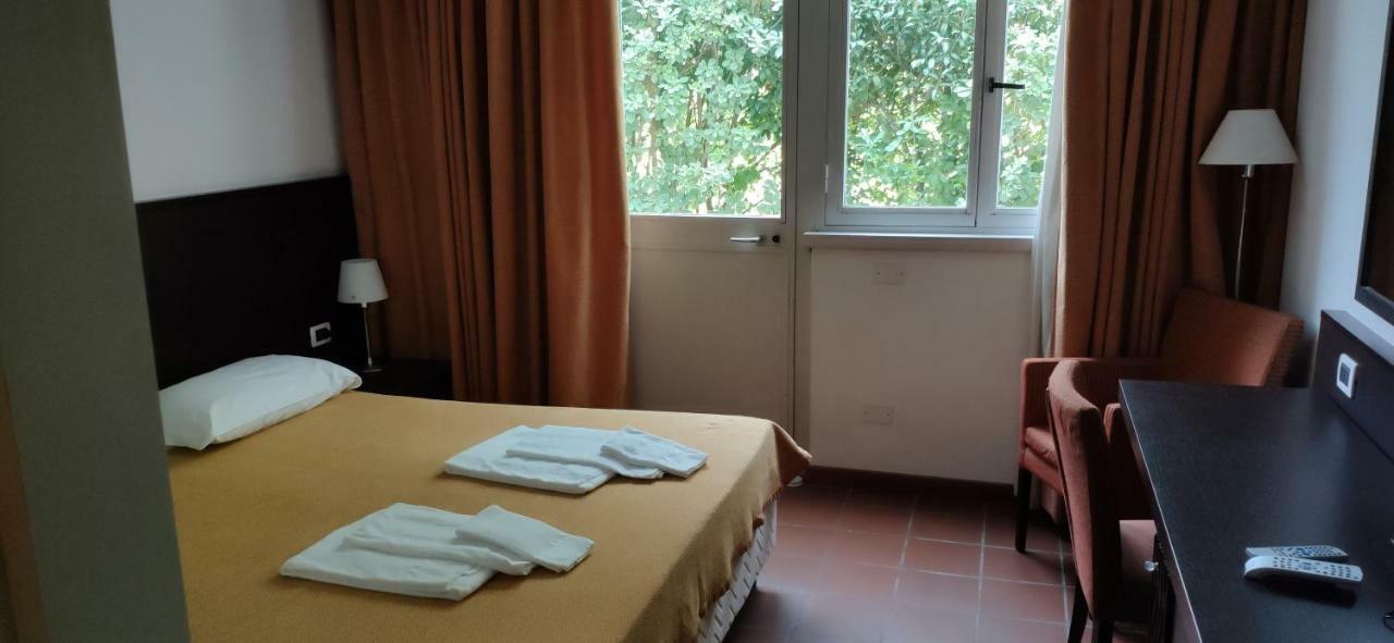 Beach Hotel Eurovil Predore Ngoại thất bức ảnh
